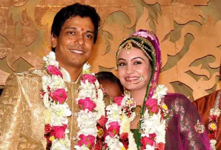 sapna choudhary and husband ever knew that these couples are real even off the screen sapna choudhary and husband ever knew that these couples are real even off the screen