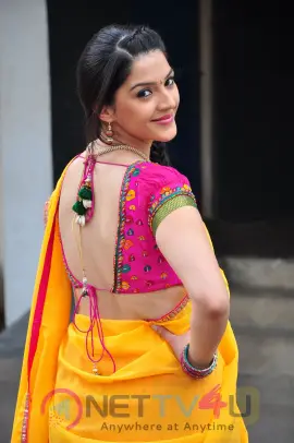 veera movie heroine photos krishna gadi veera premagaadha movie heroine mehreen veera movie heroine photos krishna gadi veera premagaadha movie heroine mehreen