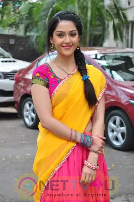 veera movie heroine photos krishna gadi veera premagaadha movie heroine mehreen veera movie heroine photos krishna gadi veera premagaadha movie heroine mehreen