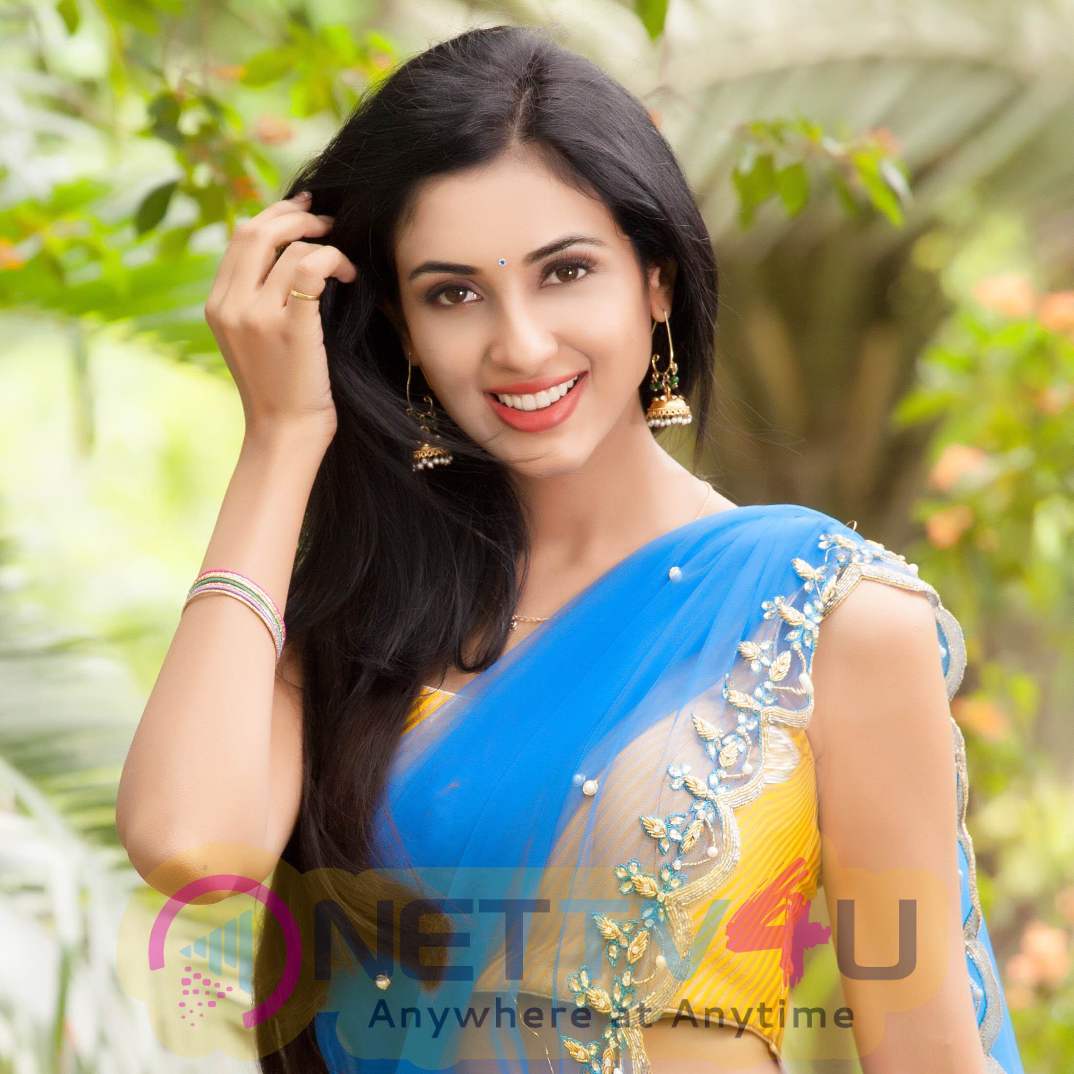actress laila hot songs majnu actress priya shri hot hd stills 13 nettv4u actress laila hot songs majnu actress priya shri hot hd stills 13 nettv4u